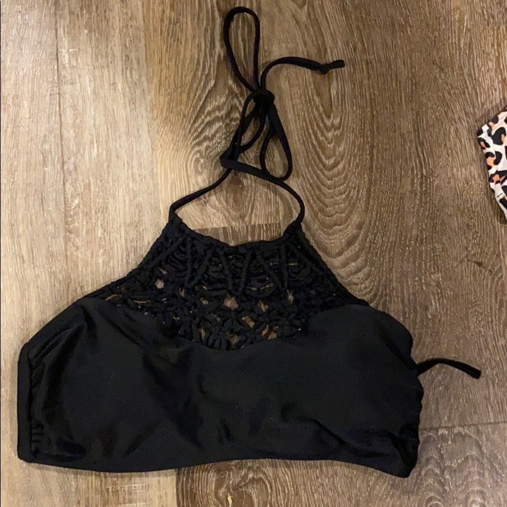Xhilaration black swim top